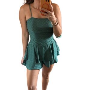 NWOT heart and heels Green Eyelet Romper shorts mini sz large women’s